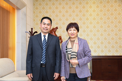 河南省人民医院护理部主任张红梅会见公司领导